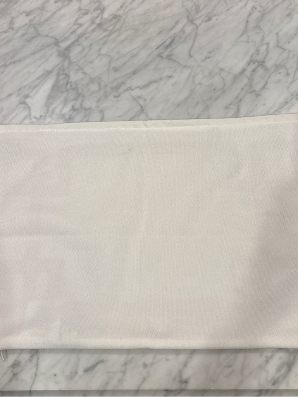 Pillow cover - Picture 2 of 5